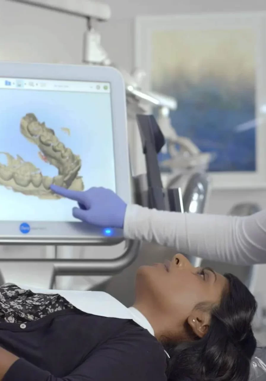 Orthodontist-Santa-Rosa-Beach-itero-scanner-3